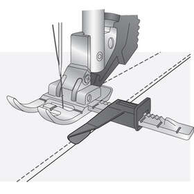 PIEDINO CON GUIDA REGOLABILE PFAFF